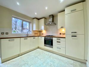 Kitchen/Diner- click for photo gallery